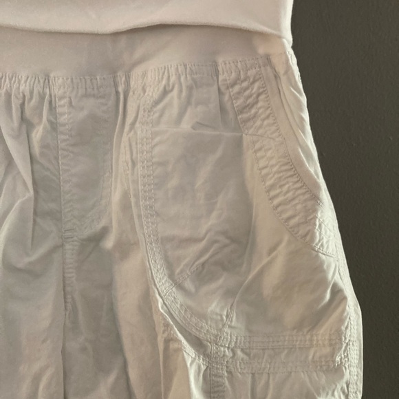 NWOT Calvin Klein Shorts - Picture 3 of 4